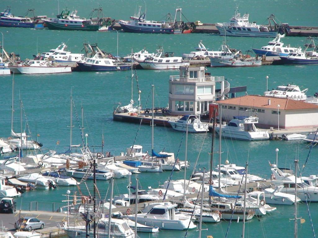 Hotel Del Port Sant Carlos de la Ràpita Zewnętrze zdjęcie